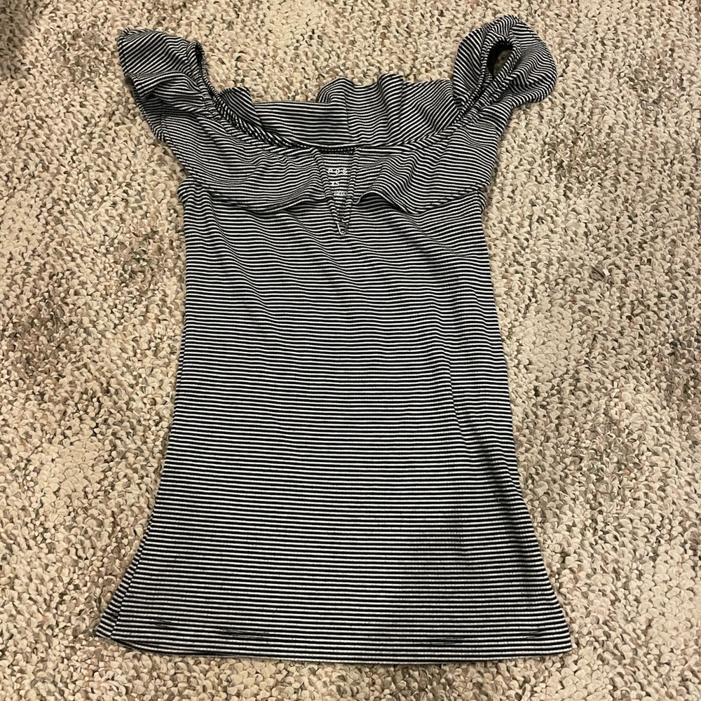 Aeropostale size XS shirt only worn once